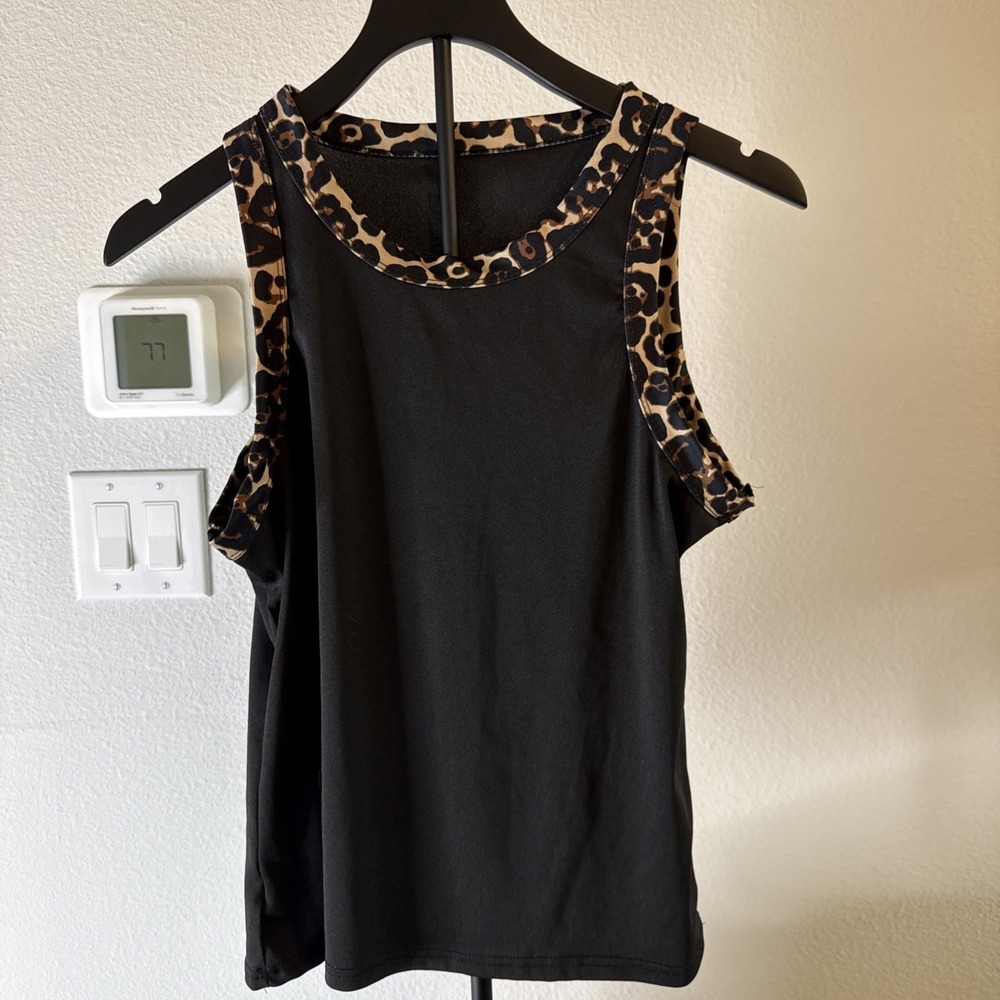 Sleeveless Tank Black Leopard Print Crew Neck Women's L, Fits Like M